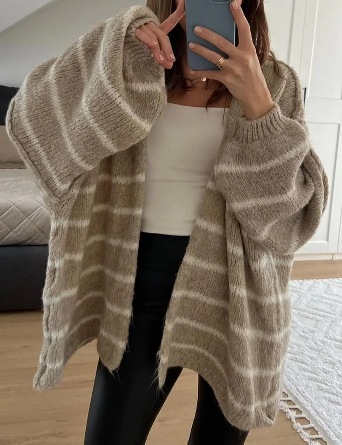 Flygo Women's Oversized Striped Cardigan Sweater Chunky Knit Drop Shoulder Balloon Sleeve Open Front Cardigans Sweaters