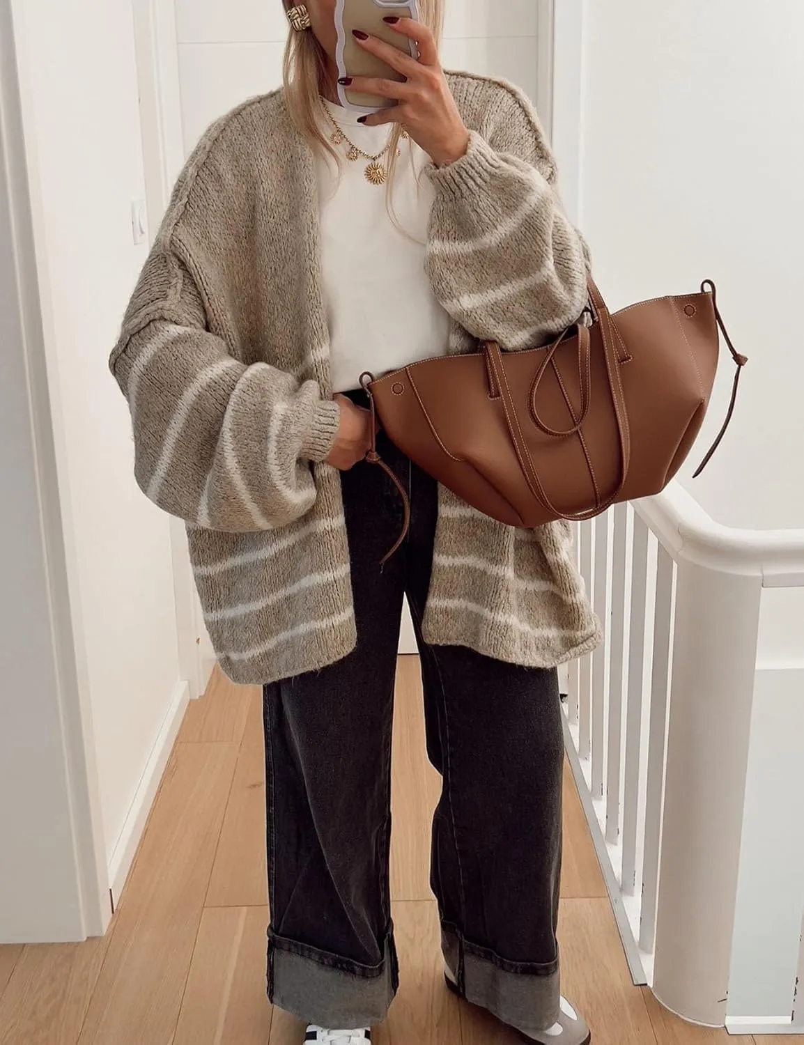 Flygo Women's Oversized Striped Cardigan Sweater Chunky Knit Drop Shoulder Balloon Sleeve Open Front Cardigans Sweaters