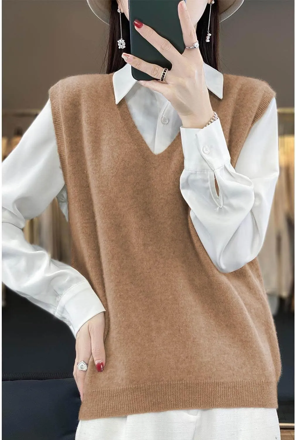 Women's V-Neck Knit Sweater Vest 100% Merino Wool Lightweight Sleeveless Pullover Basic Vest Short Tops